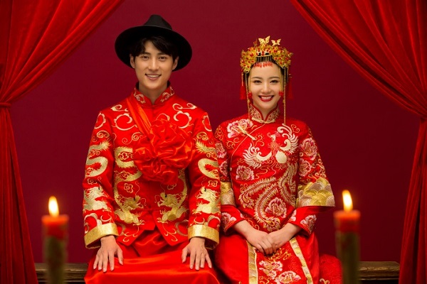 Newly married Chinese couple. 